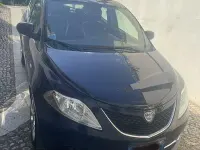 Usata Lancia Ypsilon 60 CV (44 kW) 2016 Blu Utilitaria