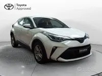 Usata Toyota C-HR Active 122 CV (89 kW) 2023 Bianco SUV