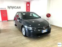 Usata VW Golf VIII Life 116 CV (85 kW) 2023 Grigio Berlina