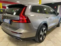 Usata Volvo V60 CC 190 CV (139 kW) 2020 Grigio Station wagon