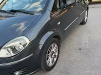 Usata Lancia Musa 77 CV (56 kW) 2012 Nero Monovolume
