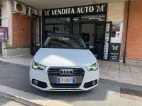Usata Audi A1 Sportback Ambition 86 CV (63 kW) 2012 Bicolore Utilitaria