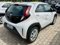 Usata Toyota Aygo X Active 72 CV (52 kW) 2023 Bianco SUV