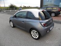Usata Opel Adam Glam 87 CV (63 kW) 2016 Grigio scuro Utilitaria