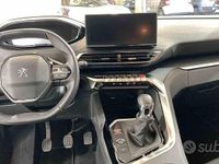 Usata Peugeot 3008 Allure 130 CV (95 kW) 2024 Grigio SUV