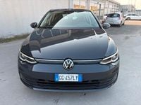 Usata VW Golf VIII Life 110 CV (80 kW) 2021 Grigio Berlina