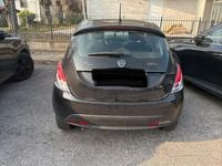 Usata Lancia Ypsilon Gold 69 CV (50 kW) 2023 Nero Utilitaria