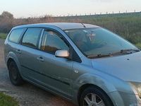 Usata Ford Focus 90 CV (66 kW) 2005 Grigio Station wagon