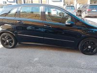 Usata Mercedes B200 140 CV (102 kW) 2008 Nero Monovolume