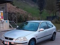 Usata Honda Civic 114 CV (83 kW) 1998 Grigio Berlina