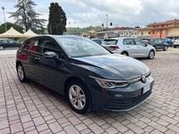 Usata VW Golf VIII Life 131 CV (96 kW) 2022 Grigio Berlina