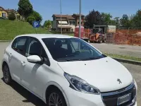 Usata Peugeot 208 Active 75 CV (55 kW) 2016 Bianco Utilitaria