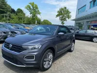 Usata VW T-Roc Cabriolet Style 150 CV (110 kW) 2022 Grigio Cabrio