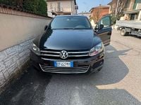 Usata VW Touareg 245 CV (180 kW) 2011 Nero SUV