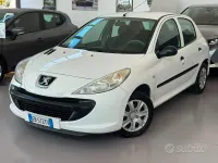 Usata Peugeot 206 60 CV (44 kW) 2010 Bianco Berlina