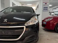 Usata Peugeot 208 68 CV (50 kW) 2019 Nero Utilitaria