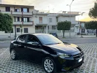Usata Opel Corsa Elegance 102 CV (75 kW) 2023 Nero Utilitaria