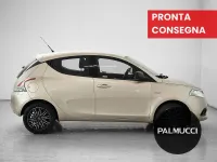Usata Lancia Ypsilon Gold 69 CV (50 kW) 2018 Oro Utilitaria