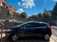 Usata Ford Fiesta Titanium 97 CV (71 kW) 2010 Nero Utilitaria