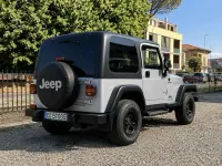 Usata Jeep Wrangler Sport 143 CV (105 kW) 2004 Grigio SUV
