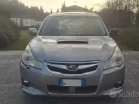 Usata Subaru Legacy Trend 150 CV (110 kW) 2011 Grigio Station wagon