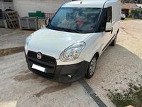 Begagnad Fiat Doblò 135 HK (99 kW) 2011 Vit Minibuss