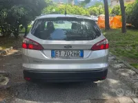 Usata Ford Focus Individual 116 CV (85 kW) 2014 Grigio Station wagon