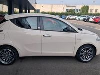 Usata Lancia Ypsilon Platinum 69 CV (50 kW) 2016 Beige Utilitaria