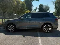 Usata VW Touareg R-line 231 CV (169 kW) 2019 Grigio SUV