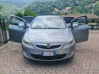 Usata Opel Astra Cosmo 125 CV (91 kW) 2010 Berlina