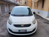 Usata Kia Venga Active 89 CV (65 kW) 2013 Bianco Utilitaria