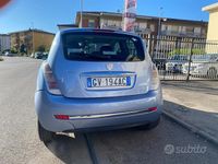 Usado Lancia Ypsilon 60 HP (44 kW) 2007 Azul Citadino