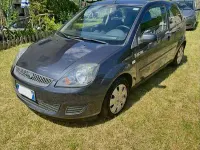 Usata Ford Fiesta Titanium 75 CV (55 kW) 2007 Utilitaria