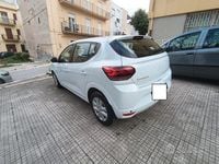 Begagnad Dacia Sandero Expression 66 HK (48 kW) 2024 Vit Sedan