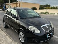 Usata Lancia Ypsilon 75 CV (55 kW) 2012 Nero Utilitaria