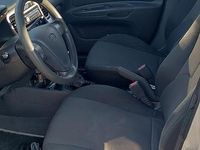 Usata Kia Rio 109 CV (80 kW) 2006 Grigio Berlina