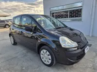 Usata Renault Modus 75 CV (55 kW) 2012 Nero Monovolume