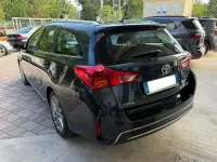 Usata Toyota Auris Hybrid Lounge 99 CV (72 kW) 2014 Blu notte scuro Station wagon