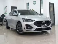Usado Ford Focus ST-Line 115 HP (84 kW) 2025 Cinzento Sedan