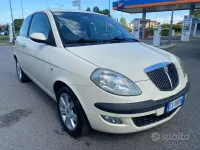 Gebraucht Lancia Ypsilon 60 PS (44 kW) 2004 Beige Kleinwagen