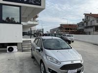 Usata Ford Fiesta Titanium 75 CV (55 kW) 2015 Grigio Berlina