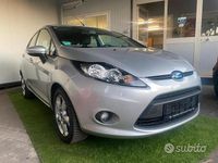 Usata Ford Fiesta 74 CV (54 kW) 2009 Grigio Utilitaria