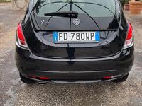 Usata Lancia Ypsilon 95 CV (69 kW) 2015 Nero Utilitaria