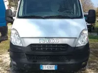 Usata Iveco Daily 126 CV (92 kW) 2015 Bianco Furgone