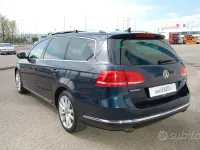 Usata VW Passat Highline 170 CV (125 kW) 2012 Blu Station wagon