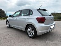 Usata VW Polo 95 CV (69 kW) 2018 Grigio Utilitaria