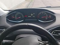 Usado Peugeot 308 116 CV (85 kW) 2016 Gris Familiar