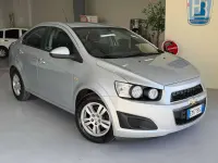 Usata Chevrolet Aveo LT 75 CV (55 kW) 2012 Argento Berlina