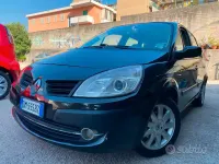 Usata Renault Scénic III 110 CV (80 kW) 2009 Nero Monovolume