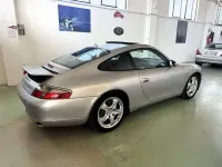 Usata Porsche 911 Carrera 4 300 CV (220 kW) 2000 Argento Coupé